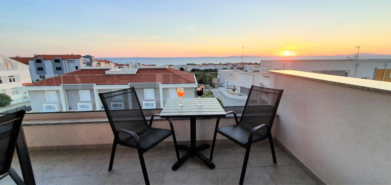 Seahorse Luxury Apartment With Pool And Sea View Novalja Exterior photo