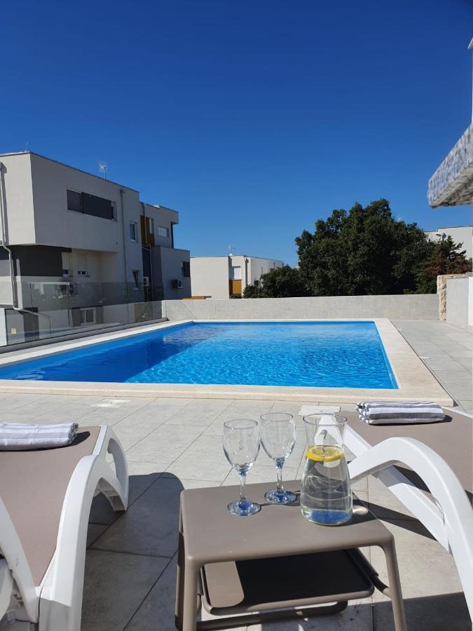 Seahorse Luxury Apartment With Pool And Sea View Novalja Exterior photo